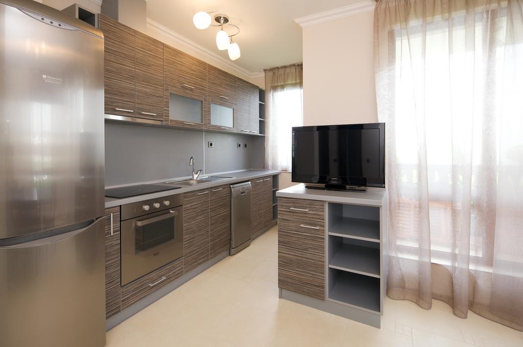 Mars Apartments In Tryavna Beach Complex Свети-Влас Экстерьер фото